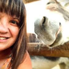 Stacie Ellis's Instagram, Twitter & Facebook