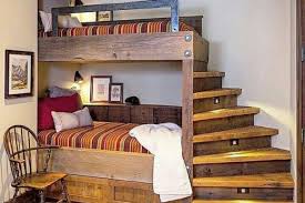 Kenyamanan tidur memang menjadi hal terpenting untuk bisa mengembalikan stamina setelah seharian beraktivitas. 11 Desain Kamar Tidur Unik Makin Betah Rebahan