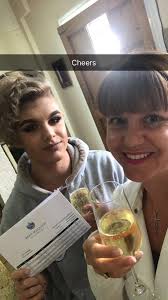 REBECCA CARR (@BOOZYBECKY)