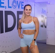 Love island host laura whitmore seems confident that the uk series will be back for 2021, but while fans wait for confirmation, love island's. Love Island Australia S Jessie Wynter Shows Off Her Figure In Skimpy Activewear Travel Guides