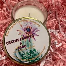 Cactus flower and jade is a bright, lively fragrance, succulent as the first tender buds of spring emerging from their winter sleep. Cactus Flower Jade Soy Candle