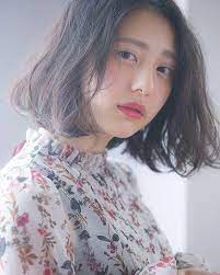 頬骨が高い女性に似合う髪型を知りたい 大人可愛いヘアスタイル特集 folk 女性 髪型 ヘアスタイル