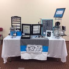 Pin By Danielle Mclain On Business Ideas Jewerly Displays Chic Home Decor Jewelry Booth