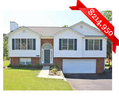 4 Beds 3 Baths 1 942 Sqft For Sale 214 950 Spacious Split Foyer With Cathedral Ceiling And Open Floor Plan Appro House Exterior Split Foyer Cathedral Ceiling