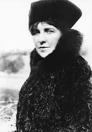 Theodate Pope Riddle: Pioneer Architect and Spiritualist