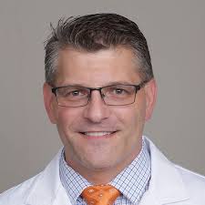 Benjamin Wind's Instagram, Twitter & Facebook