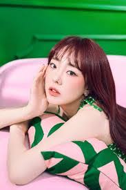 Boram Lee's Instagram, Twitter & Facebook