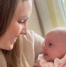 Liz Taft's Instagram, Twitter & Facebook