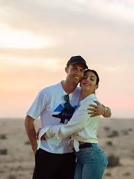 The girlfriend of footballer cristiano ronaldo, 27, slipped into a. Georgina Rodriguez Asi Fue Como Conquisto A Cristiano Ronaldo Photo 1