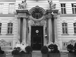 Havana syndrome is a set of medical signs and symptoms experienced by united states and canadian embassy staff in cuba. Vienna Is The New Havana Syndrome Hot Spot The New Yorker