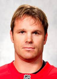 Player photos for the 1989-90 Peterborough Petes at hockeydb.com