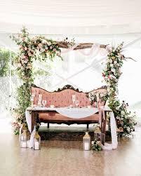 20 Beautiful Sweetheart Table Ideas Any Couple Would Love Wedding Couple Table Sweetheart Table Wedding Sweetheart Table