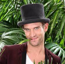 Jochen horst martin flessing 1 episode. Finale Auf Rtl Dschungelkonig Peer Kusmagk Lasst Sich Eingraben Bilder Fotos Welt