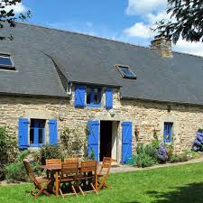 Traditional Breton Longere Near Historic Josselin Guegon In 2020 Rent Cottage Cottage Houses In France