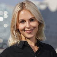 300+ profilů „Leubner“