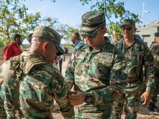 COMANDANTE GENERAL DEL EJÉRCITO REALIZA INTENSA SUPERVISIÓN OPERATIVA DE TRES DÍAS EN LA FRONTERA TERRESTRE. SANTO DOMINGO. – El Comandante General del Ejército de República Dominicana, Mayor General Jimmy Arias Grullón, ERD,