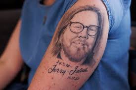 Jerry, 25, otti viimeisen Instagram-kuvansa kello 10.42