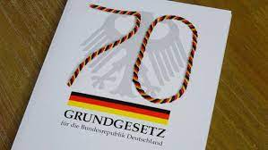 Ioana d'arc este capturată de către burgunzi în timp ce conducea armata spre a elibera compiègne. 23 Mai 2019 Swr 1 Thema Heute 70 Jahre Grundgesetz Jubilaum Der Deutschen Verfassung Swr1 Rheinland Pfalz Swr De