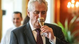 Hlas lidu na transparentním fio účtu 0,01kč: Zeman Mluvi Svemu Lidu Z Duse Mini Rakousky Denik Aktualne Cz