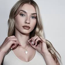 A little over a year ago, my cousin Nikki Moore's world changed forever.  The love of her life (Matt) — gone in the middle of the night, just like  that. No warning.