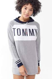 It's time to discover tommy hilfiger's latest collection of shirts and blouses for women. Tommy Hilfiger Colorblock Tunic Hoodie Sweatshirt Tunic Hoodie Hoodies Tees For Women