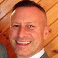 40+ perfiles de «William Downer»