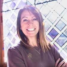 Check this spotlight out! 💡 Michael Gross, a Chicago native, serves as the  President of Clutch Global Logistics. As a serial entrepreneur, executive,  and passionate strategist, Michael's professional background is rooted in