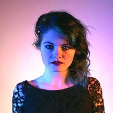 Santa Cruz singer/songwriter Tess Dunn takes off in a new direction