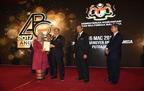 Pemohon yang layak untuk memohon merupakan pelajar tahun pertama pengajian yang melanjutkan pendidikan ke ipta & ipts yang diiktiraf oleh kerajaan dari peringkat peringkat sijil. Photo Gallery Category Sesi 3 Image Sesi 3