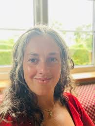 Sarah Leggett's Instagram, Twitter & Facebook