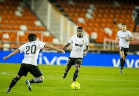 Centro informativo sobre la actividad del equipo. Valencia Secure Late La Liga Derby Win Over Villarreal Football Espana