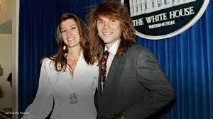 It consists of singer jon bon jovi, keyboardist david bryan, drummer tico torres, guitarist phil x, and bassist hugh mcdonald. Jon Bon Jovi Opens Up About His 40 Year Love Story With High School Sweetheart Dorothea