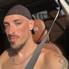 שבוע טוב אשמח להמלצה על מכללה שעושה קורס מפיק אירועים של טרנס .  🤭🫠🇮🇱🇮🇱🇮🇱