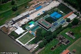 Located right across from the famous copacabana beach, the miramar hotel by windsor features a green granite pool this is our guests' favourite part of rio de janeiro, according to independent reviews. Models Flown In To Brazil To Attend Footballer Neymar S Massive Party Neymarpalooza Newsopener