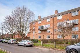 Cheltenham century court, from £150,000. Cromwell Road Cheltenham Gloucestershire Gl52 5dt 2 Bed Maisonette 128 000