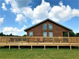 A cabin in the wisconsin dells provides the perfect base for exploring all that this scenic midwestern city has to offer. Americana Cabin Wisconsin Dells Weekend Rental Spring Brook Vacation Rentals