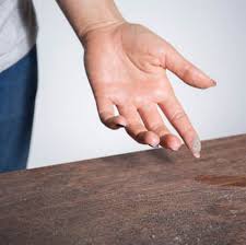 Jillee at one good thing gets a spotless shine by using a used dryer sheet to rub calcium deposits off her showerhead, faucets, and even her car. Other Uses For Dryer Sheets Merry Maids