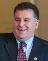 Thomas Oquinn's Instagram, Twitter & Facebook