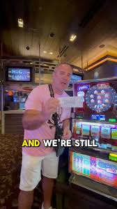 $200 A Spin In Las Vegas On Pinball @pompsieslots #casino #lasvegas  #mrhandpay #pompsie #vegas #jackpot #slots