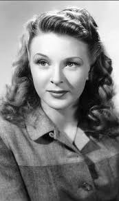 The beautiful Evelyn Ankers. Universal Studios first "Scream Queen " of the  1940's