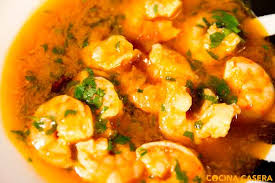 Saltea unas gambas para conseguir un suculento plato. Gambas Al Ajillo Recetas De Cocina Casera Faciles Y Sencillas Cocina Casera