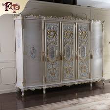 Satin Al Antika Mobilya Barok Tarzi Italyan Yatak Odasi Mobilyalari Luks El Oymasi Gardirop Masif Ahsap Cerceve Catlama Boya Bitmis Tl34 096 01 Dhgate Co In 2020 Antique Bedroom Furniture Furniture Classic Furniture