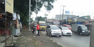 Lurah lenteng agung bayu pasca soengkono tidak mengetahui bagaimana modus keempat orang itu bisa melewati pos penyekatan dan kembali masuk ke jakarta. Lenteng Agung Potret Keragaman Ibukota Kompasiana Com