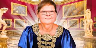 1000-Lb Sisters: Tammy Slaton's Renaissance-Style Costume Really Highlights  Her Incredible Weight Loss Achievement (Tammy Looks So Slim In Red)