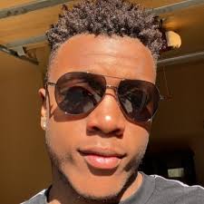 Maxwell Robinson (@MaxwellRobinson)