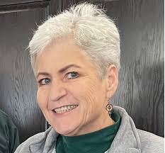 Lynn Lanning's Instagram, Twitter & Facebook