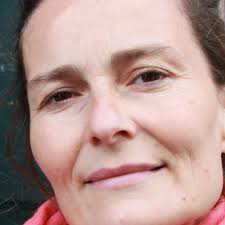 Barbara Dumont's Instagram, Twitter & Facebook