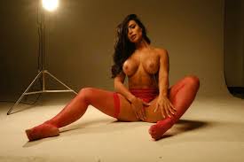 Nudes Vazados de Famosas - Caiu na Net, Telegram e Twitter