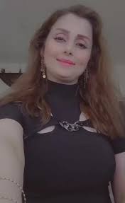 يسعد مساكم 🌺اصدقائي ترقبوني بأغنيتي الجديدة بعنوان (ياغربة حنيت لاهلي  وحبابي ...)من كلمات والحان الفنان Basil Obaid .توزيع الفنان وجدي الصايغ  ..استيديو سيلينا للإنتاج والتوزيع الفني 💚💚