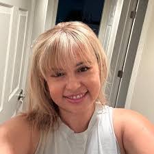 Angela Pantano's Instagram, Twitter & Facebook